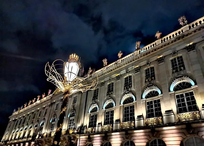Proche De Nancy Centre, Appart Cinema Renove Avec Parking Gratuit