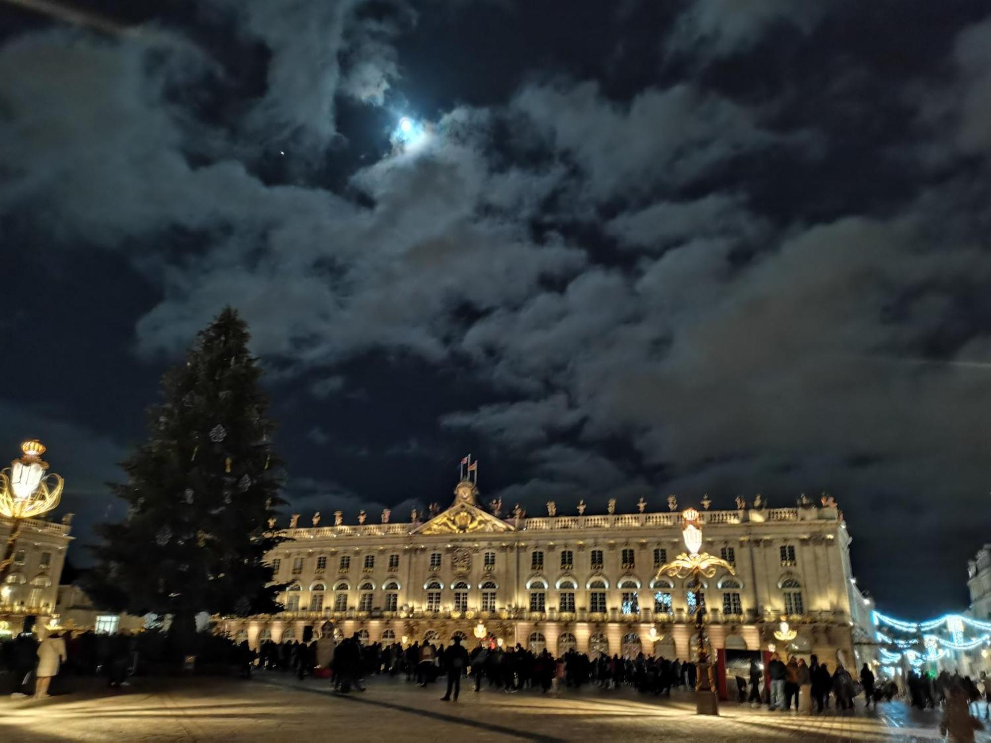 Proche De Centre, Cinema Renove Avec Parking Gratuit * Nancy